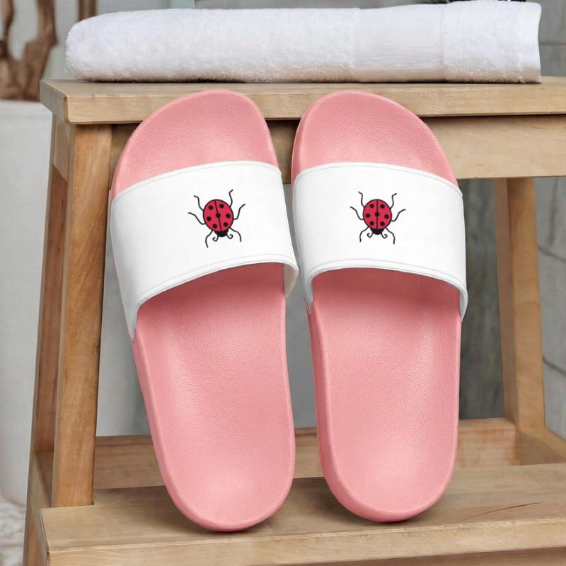 ladybug small cute cute beetle red dot Women’s Pool Sliders