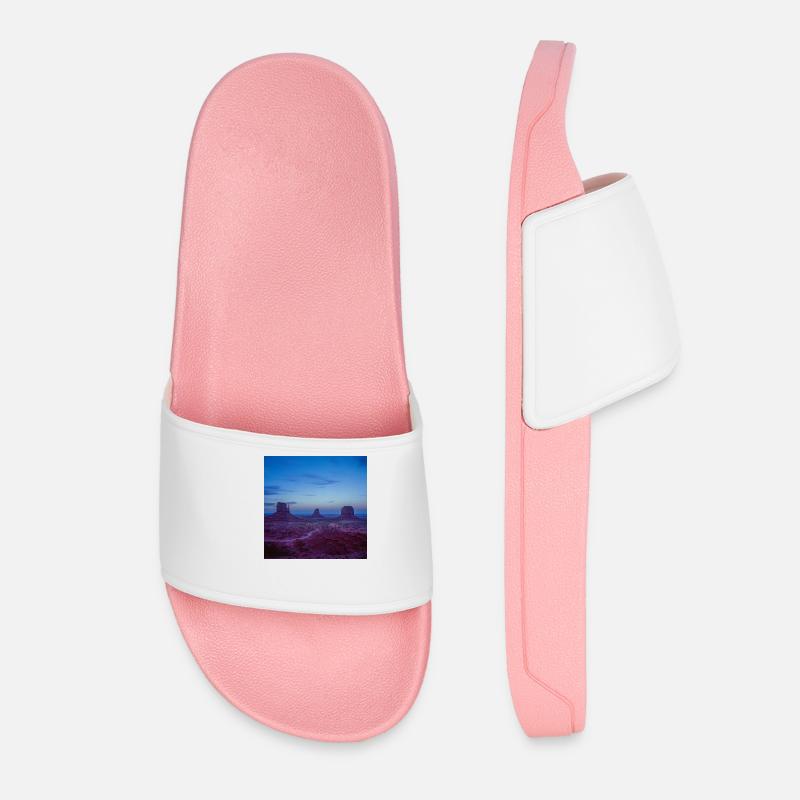 Monument Valley - Women’s Pool Sliders - light pink