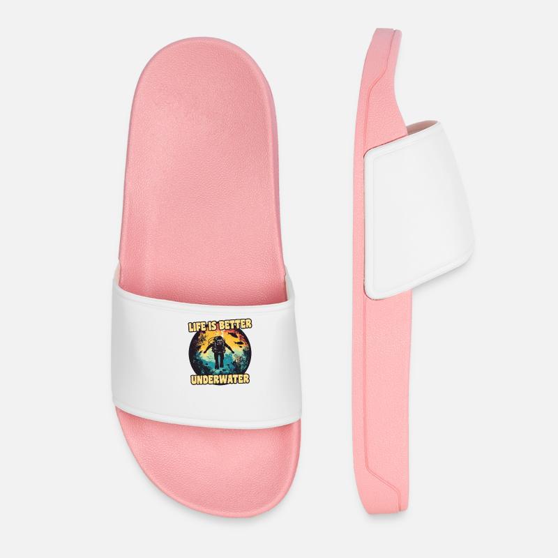 Life is better underwater 1 - Women’s Pool Sliders - light pink