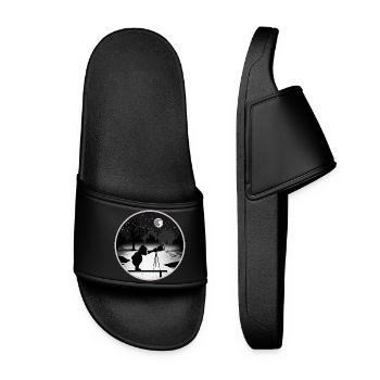Bear with telescope under the starry sky - Women’s Pool Sliders - black - Front