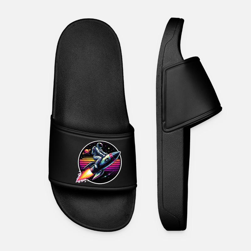 Astronaut on rocket in retro sunset - Women’s Pool Sliders - black