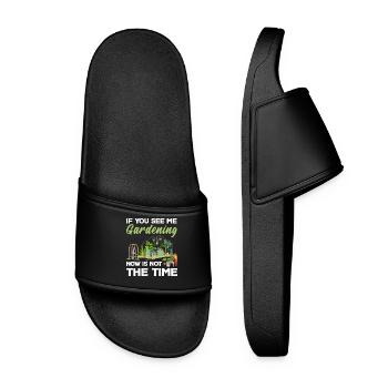 When you see me gardening, it's - Women’s Pool Sliders - black - Front