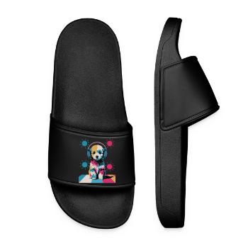 Poodle puppy with headphones - Women’s Pool Sliders - black - Front