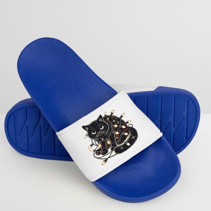 Grumpy Christmas Cat. Meow but please without tinsel Women’s Pool Sliders