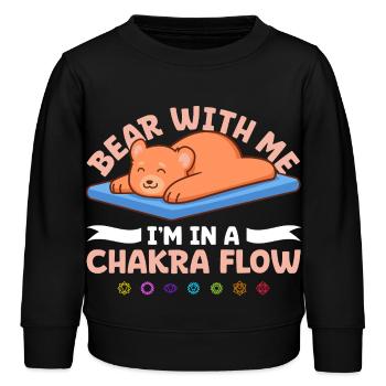 Chakra Humor - Bär im Energiefluss - Kinder Organic Sweatshirt Mini Changer von Stanley/Stella - Schwarz - Vorne - AI Model Kid Male (0cm)