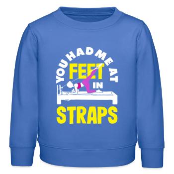 Pilates Du Hattest Mich Bei Füße In Straps - Kinder Organic Sweatshirt Mini Changer von Stanley/Stella - carolina Blue - Vorne - AI Model Kid Female (0cm)