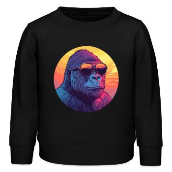 Gorilla im Sonnenuntergang - Kinder Organic Sweatshirt Mini Changer von Stanley/Stella - Schwarz - Vorne - AI Model Kid Male (0cm)