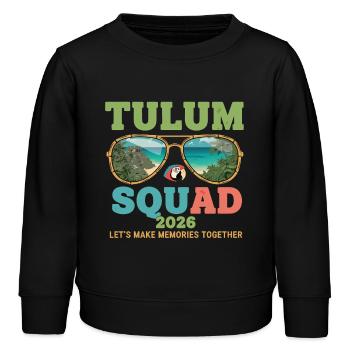 Tulum Squad 2026 Urlaub - Kinder Organic Sweatshirt Mini Changer von Stanley/Stella - Schwarz - Vorne - AI Model Kid Male (0cm)