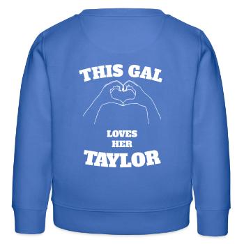 Ce Gal aime son cadeau de la Saint-Valentin Taylor - Sweat enfant bio Stanley/Stella - carolina blue - Dos - AI Model Kid Female (0cm)