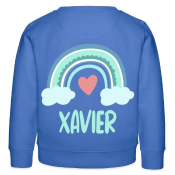 Xavier Nom Rainbow Baby - Sweat enfant bio Stanley/Stella - carolina blue - Dos - AI Model Kid Female (0cm)