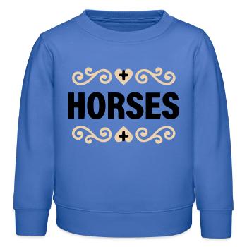 Cavaliers nobles en lettres - Sweat enfant bio Stanley/Stella - carolina blue - Devant - AI Model Kid Female (0cm)