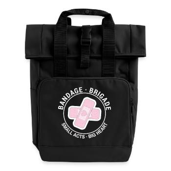 Bandade-Brigade Kleine Taten. Großes Herz. Druck auf der Brust - Rolltop Rucksack mit zwei Griffen - Schwarz - Vorne