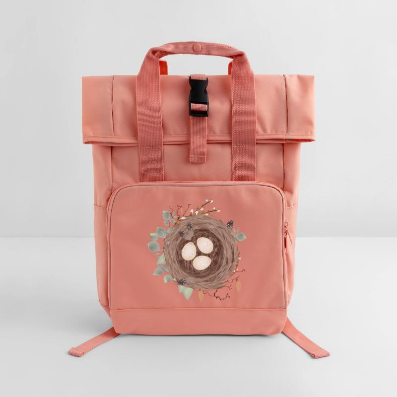 Vogelnest oder Osternest mit drei Eier und Federn Rolltop Rucksack mit zwei Griffen