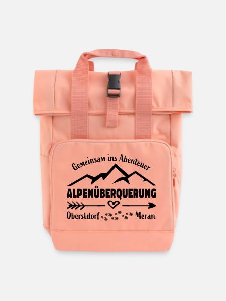 Alpenüberquerung E5 - Gemeinsam Abenteuer -Freunde - Rolltop Rucksack mit zwei Griffen - Chintzrosa