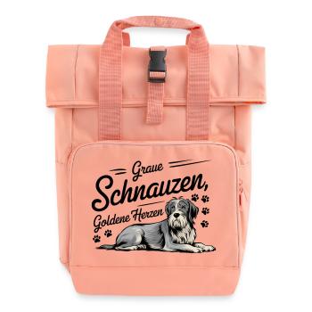 Graue Schnauzen Goldene Herzen – Hunderentner - Rolltop Rucksack mit zwei Griffen - Chintzrosa - Vorne