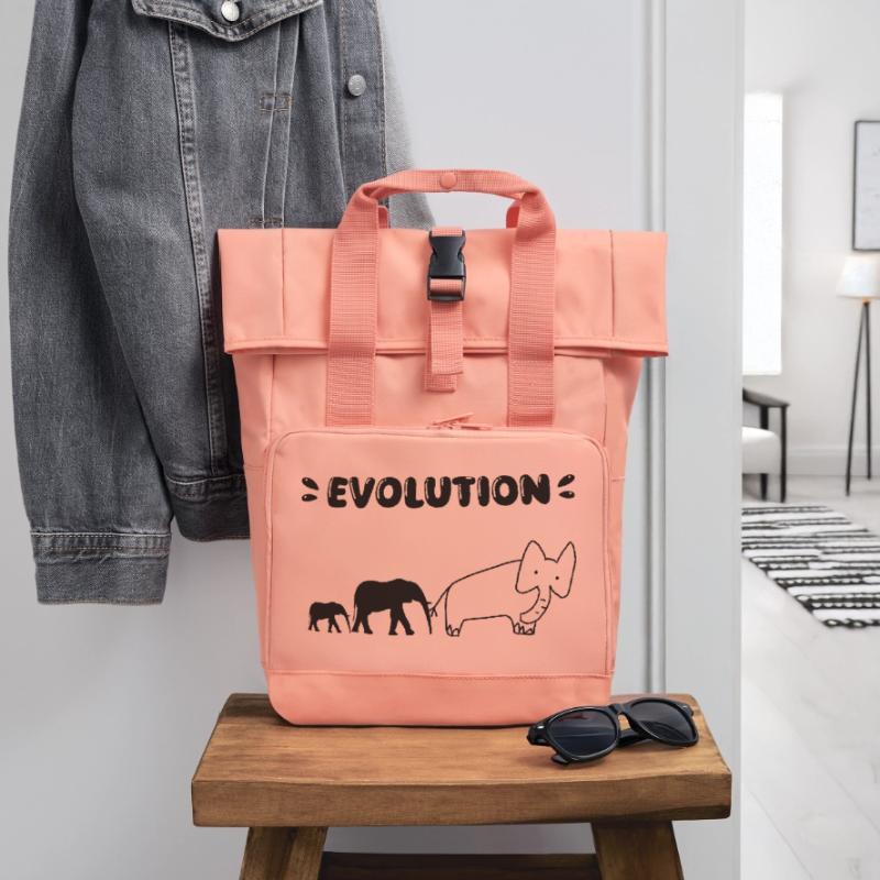 Die Evolution der Elefanten – Lustige Stadien der Evolution. Rolltop Rucksack mit zwei Griffen
