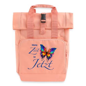 Schmetterling "Meine Zeit ist JETZT" - Achtsamkeit - Rolltop Rucksack mit zwei Griffen - Chintzrosa - Vorne