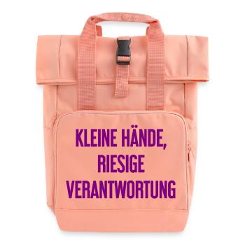 Kleine Hände, riesige Verantwortung Eltern-Spruch - Rolltop Rucksack mit zwei Griffen - Chintzrosa - Vorne