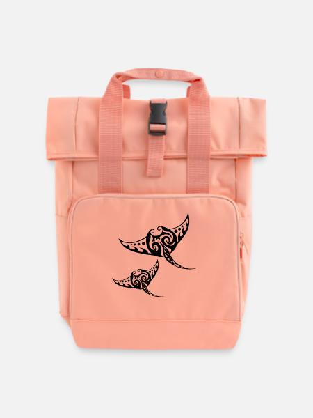Zwei Rochen - Rolltop Rucksack mit zwei Griffen - Chintzrosa