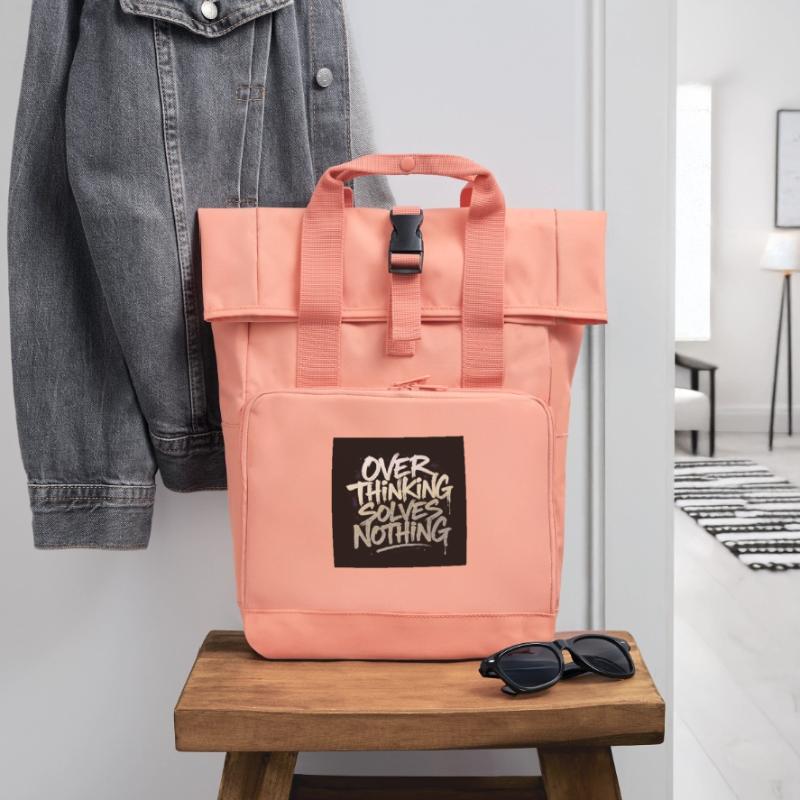 Overthinking solves nothing - Graffity Style Rolltop Rucksack mit zwei Griffen