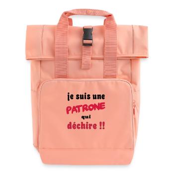 Je suis une patrone qui déchire - Rolltop Rucksack mit zwei Griffen - Chintzrosa - Vorne