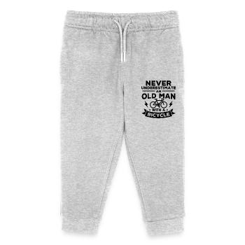 Unterschätzen Sie niemals einen alten Mann mit einem Fahrrad... - Kinder Organic Jogginghose Mini Mover von Stanley/Stella - Grau meliert - Vorne