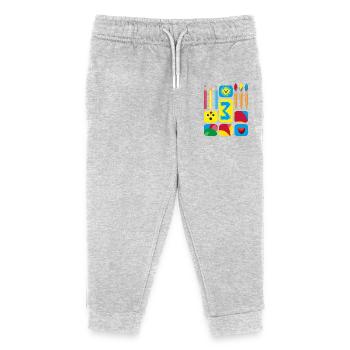 3 / Kindergeburtstags drei mit Herz und Sonne. - Kinder Organic Jogginghose Mini Mover von Stanley/Stella - Grau meliert - Vorne
