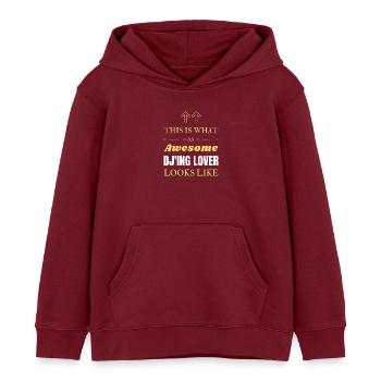 So sieht ein großartiger DJ-Liebhaber aus - Kinder Organic Hoodie Mini Cruiser von Stanley/Stella - Burgunderrot - Vorne - AI Model Kid Female (0cm)