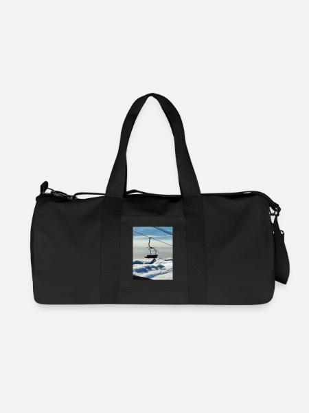 Wolkenmeer und Sessellift - Recycelte Canvas-Sporttasche von Stanley/Stella - Schwarz