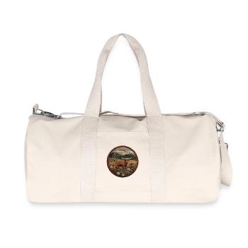 Hochlandkuh Patch in Berglandschaft - Recycelte Canvas-Sporttasche von Stanley/Stella - Naturweiß - Vorne