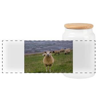 Moutons sur la digue sur la côte - Boîte à biscuits avec couvercle en bois - blanc - Devant