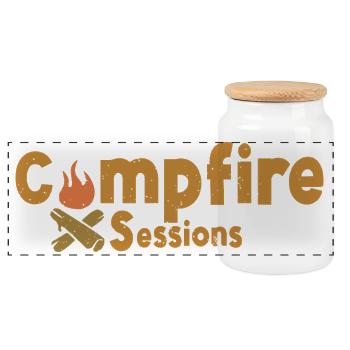 Campfire Sessions – Cozy Outdoor Camp Design - Panorama Keksdose mit Holzdeckel - Weiß - Vorne