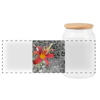 Bright daylily in colour contrast - Panoramic Cookie Jar with Wooden Lid - white - Front