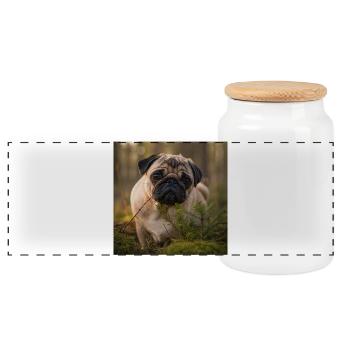 Mops/Mops in der Waldnatur - Panorama Keksdose mit Holzdeckel - Weiß - Vorne