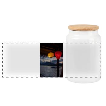 Abendliche Laternen über Wasser - Panorama Keksdose mit Holzdeckel - Weiß - Vorne