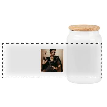 Powerful glamorous woman in a black suit gold - Panorama Keksdose mit Holzdeckel - Weiß - Vorne