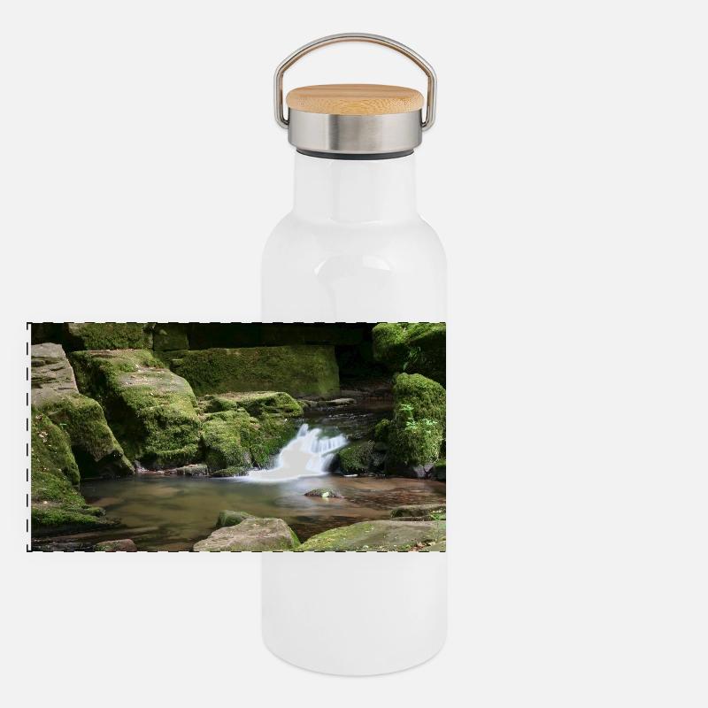 MONBACH DANS LE NORD DE LA FORÊT-NOIRE Gourde isotherme avec bouchon en bambou