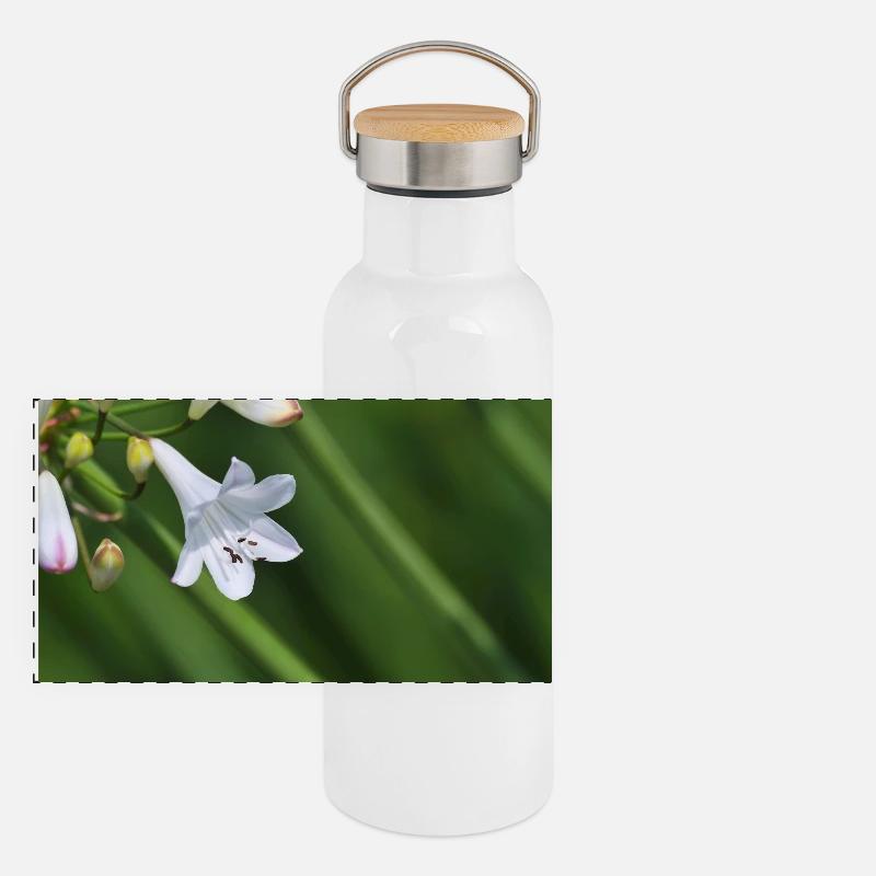 Weiße Lilienblüte Makro Panorama Thermosflasche mit Bambusdeckel