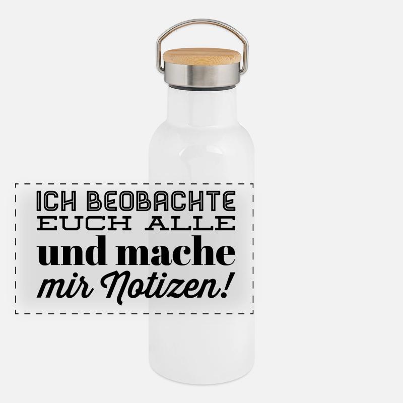 ich beobachte euch alle und mache mir notizen Panorama Thermosflasche mit Bambusdeckel