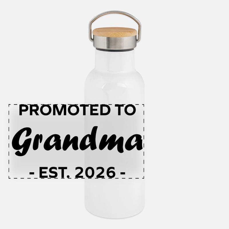 Beförderung zur Oma - gegr. 2026" Panorama Thermosflasche mit Bambusdeckel