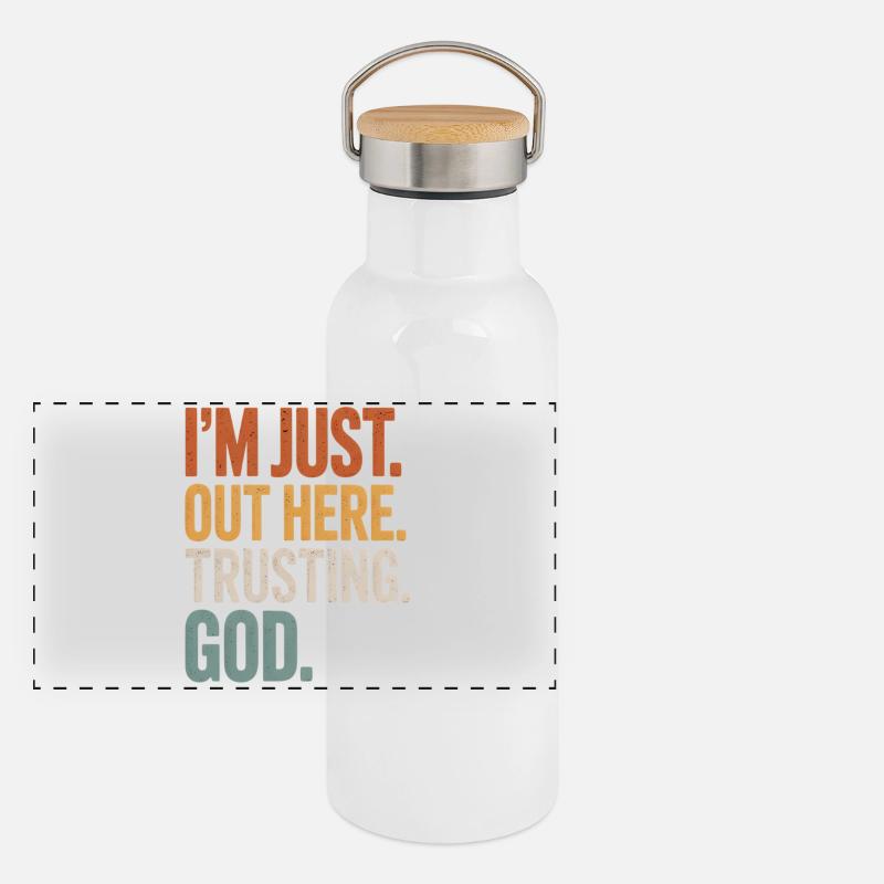 I'M JUST OUT HERE TRUSTING GOD Panorama Thermosflasche mit Bambusdeckel