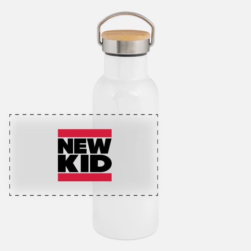 New Kid im Dubstep Look Panorama Thermosflasche mit Bambusdeckel