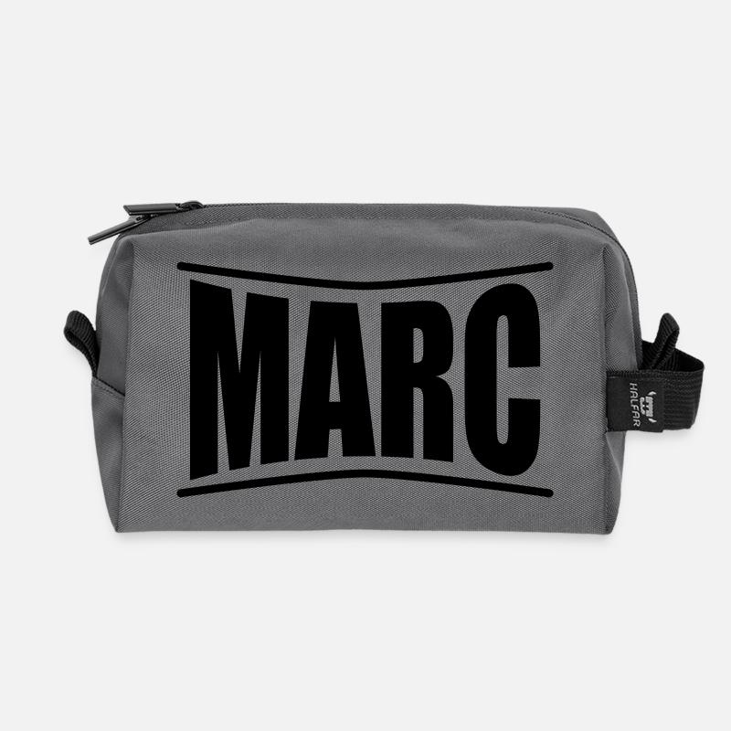 T-Shirt Marc T-Shirt Geschenkidee - Recycelte Kulturtasche - Anthrazit