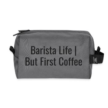 Barista Life Coffee - Recycelte Kulturtasche - Anthrazit - Vorne