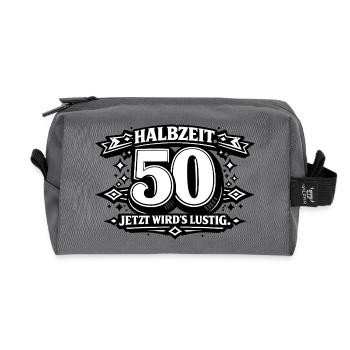 Halbzeit 50 – Jetzt wird's lustig - Recycelte Kulturtasche - Anthrazit - Vorne