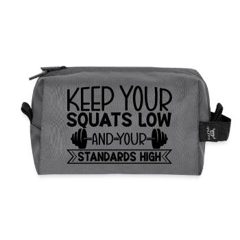Squat Slow - Recycelte Kulturtasche - Anthrazit - Vorne