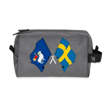 Gotland & Schweden – Ein stolzes Design - Recycelte Kulturtasche - Anthrazit - Vorne