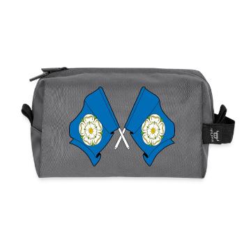 Deux drapeaux franchis – Yorkshire - Trousse de toilette en tissu recyclé - anthracite - Devant