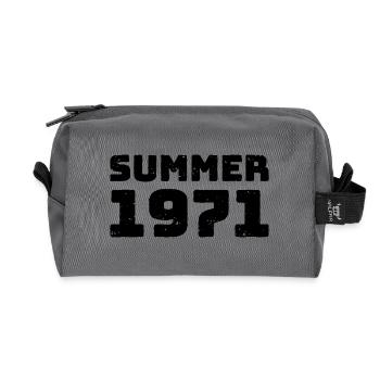 Summer 1971 Vintage Text Design - Recycled Toiletry Zip Bag - anthracite - Front