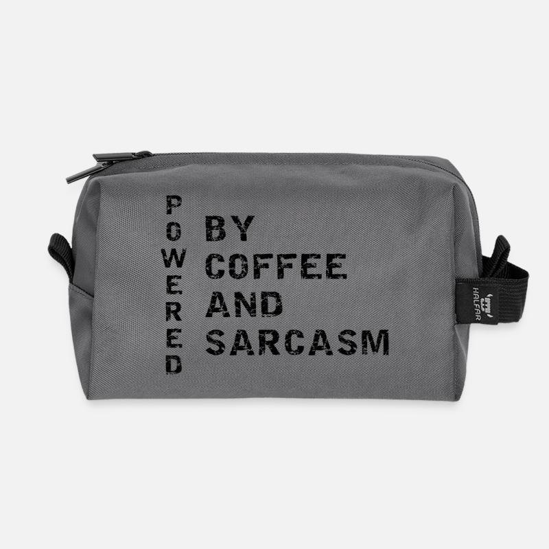Alimenté par le café et le sarcasme - Trousse de toilette en tissu recyclé - anthracite